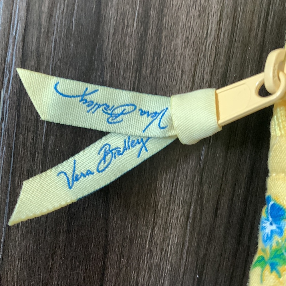 Vera Bradley Bag - Picture 5 of 6